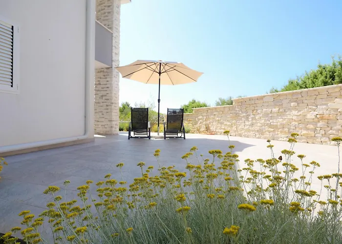 - New Near Podvrske Apartamento *