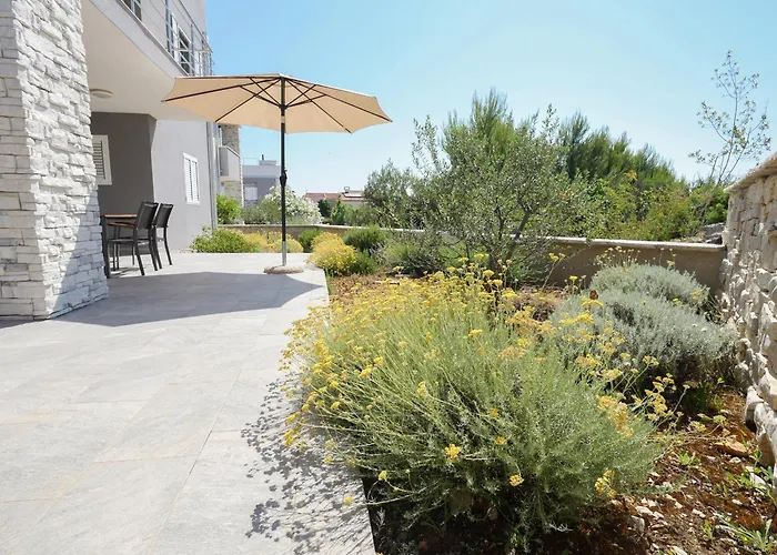 - New Near Podvrske Apartamento